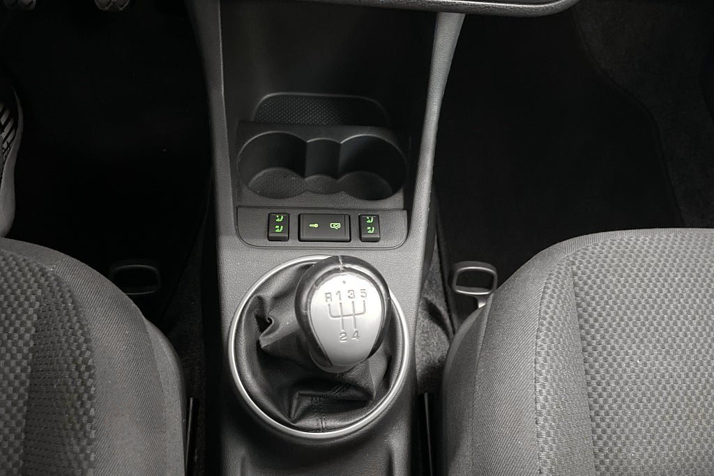 Vehicle Image 23