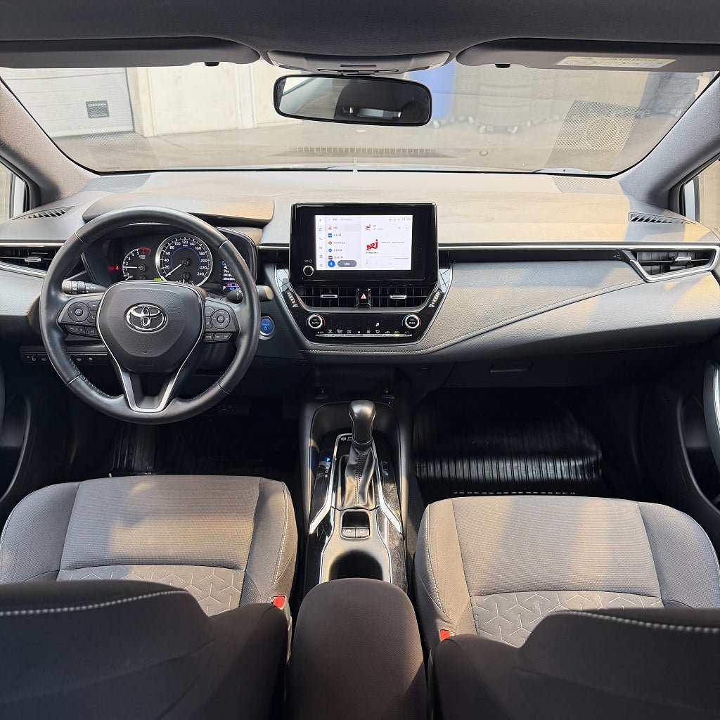 Vehicle Image 9
