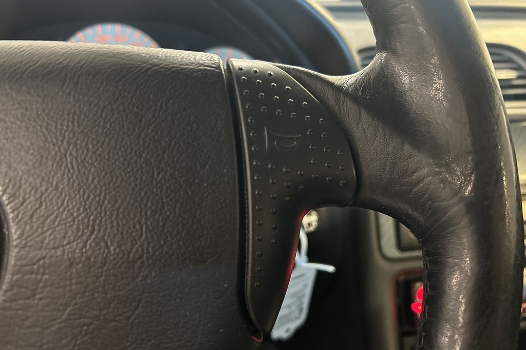 Vehicle Image 27