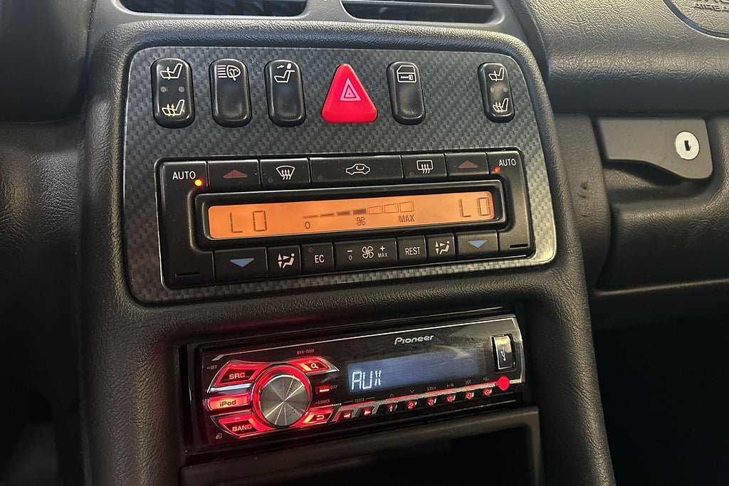 Vehicle Image 29