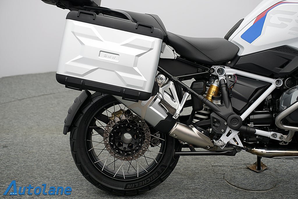 Vehicle Image 10