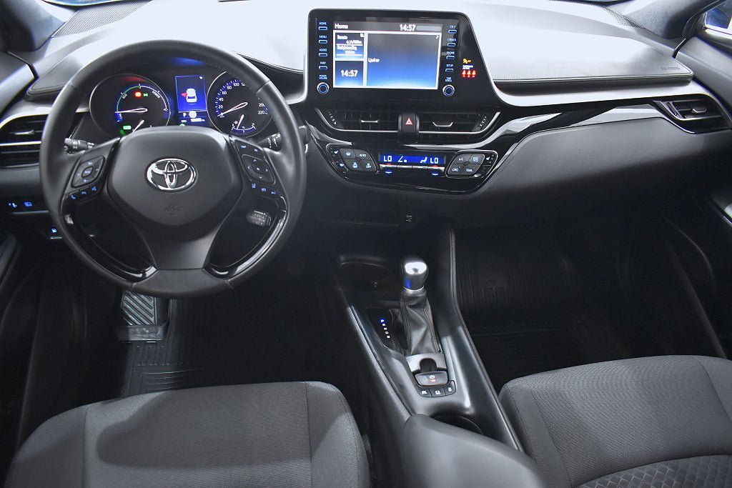 Vehicle Image 6