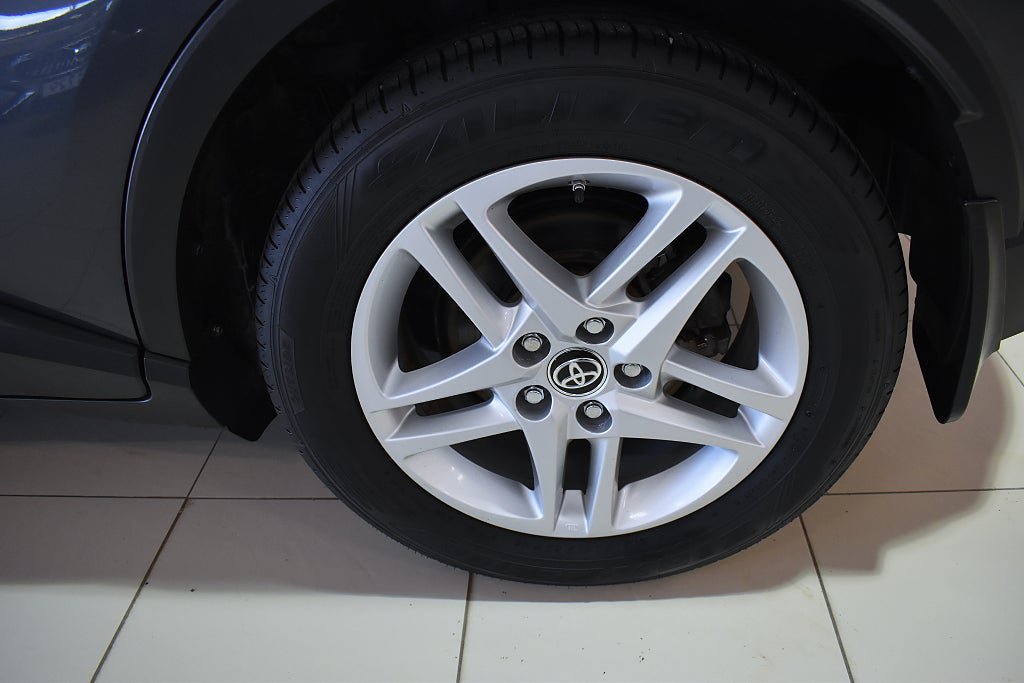 Vehicle Image 18