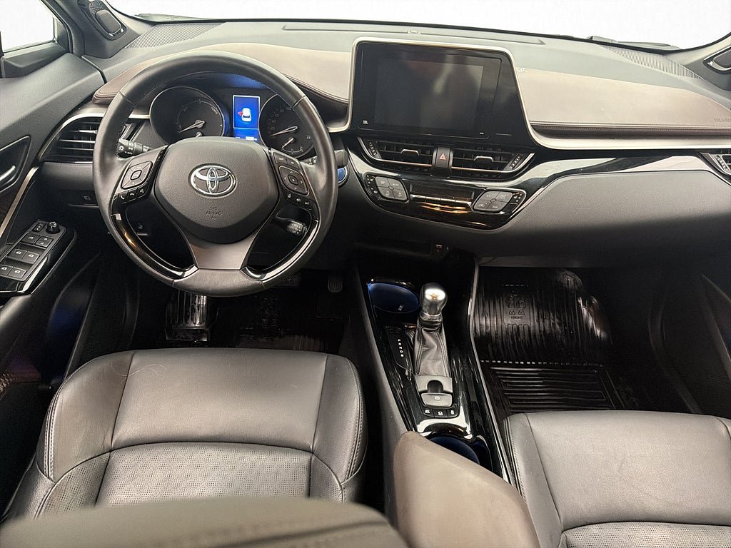 Vehicle Image 14