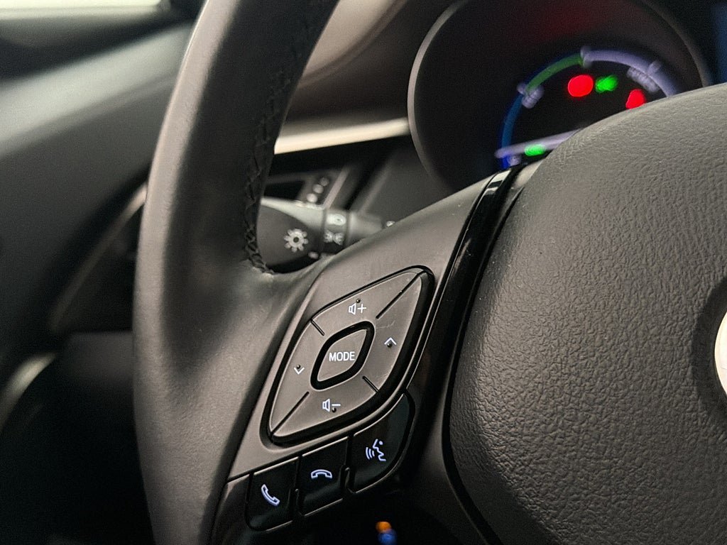 Vehicle Image 30