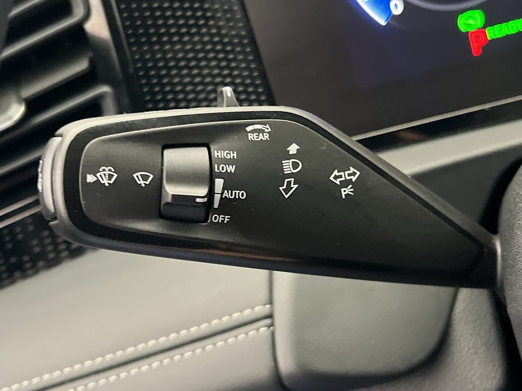 Vehicle Image 34