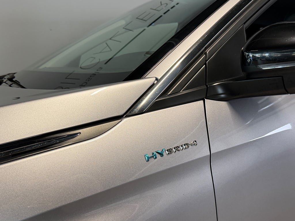 Vehicle Image 16