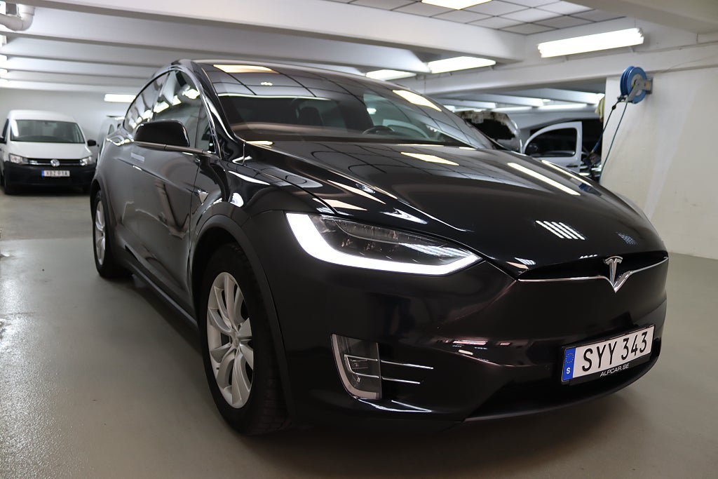 Vehicle Image 17