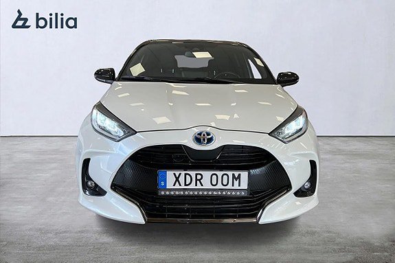 Vehicle Image 6
