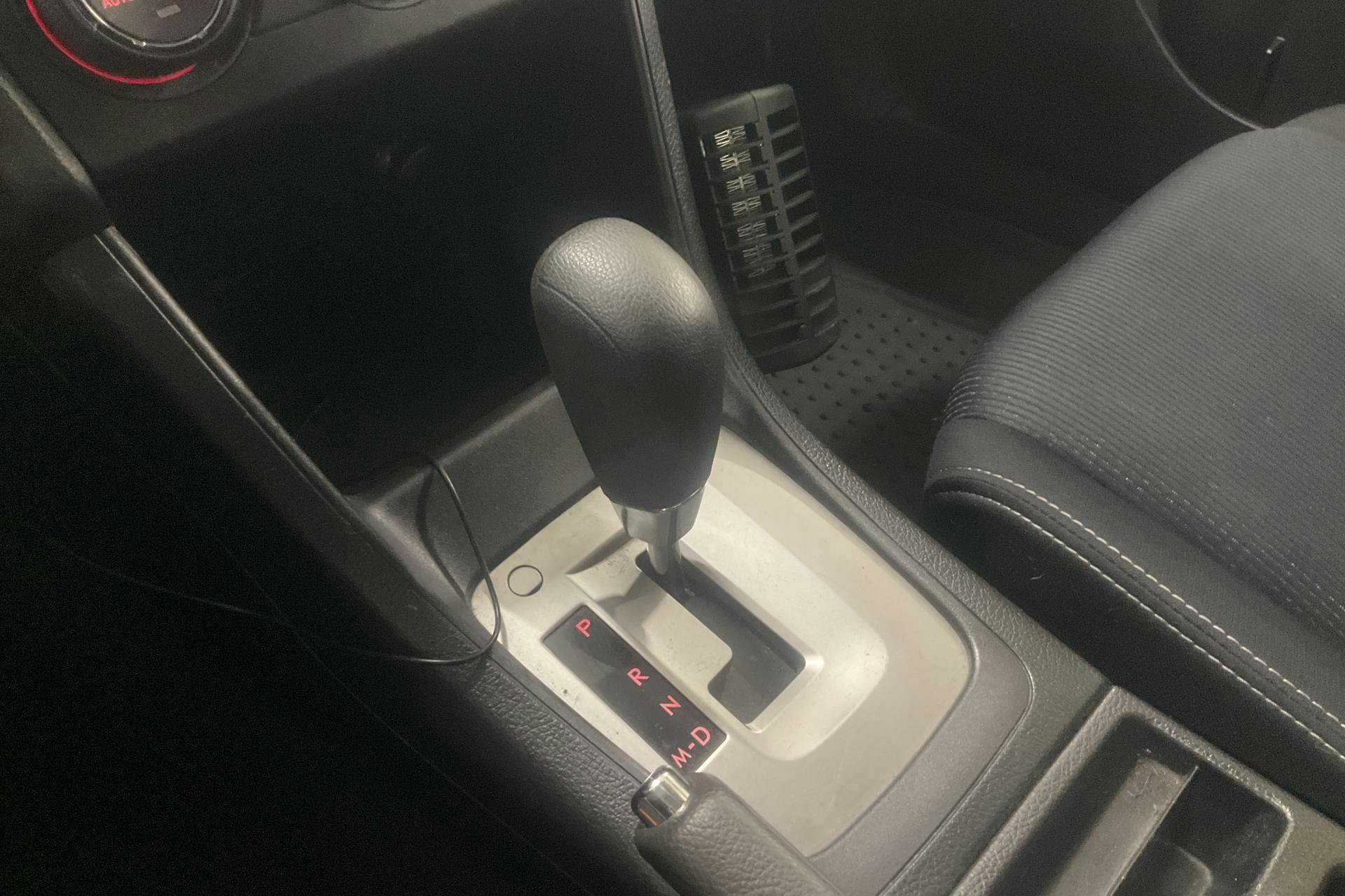 Vehicle Image 13
