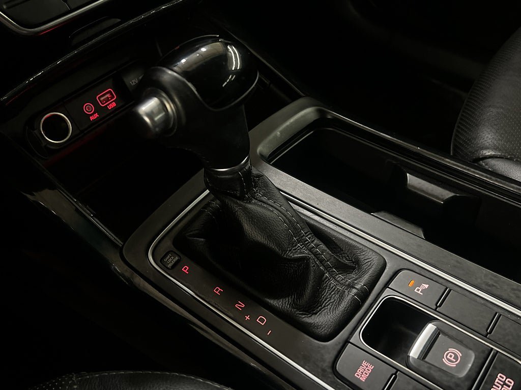 Vehicle Image 24