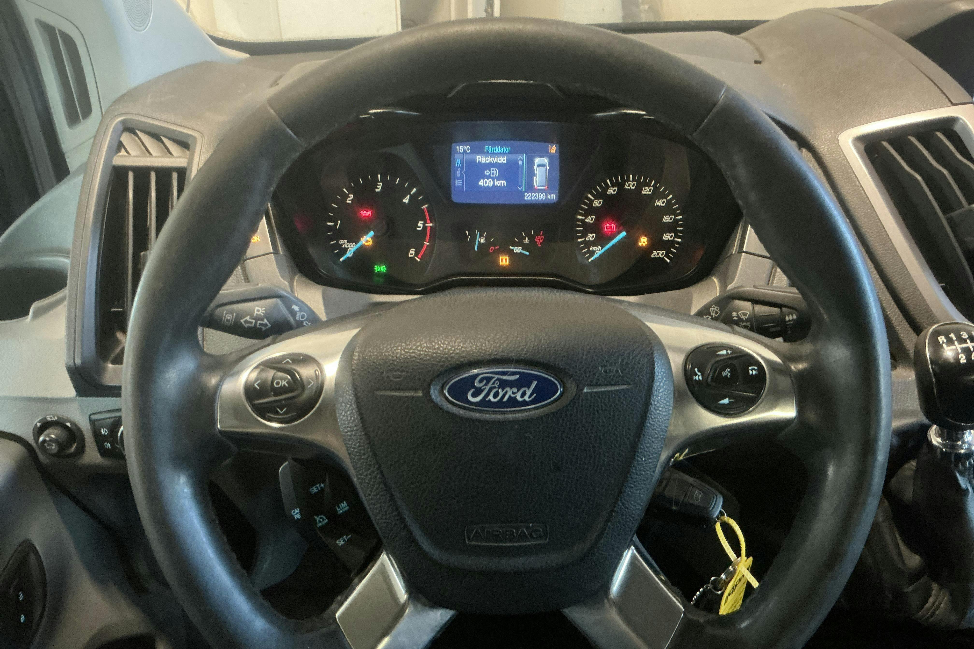 Vehicle Image 12
