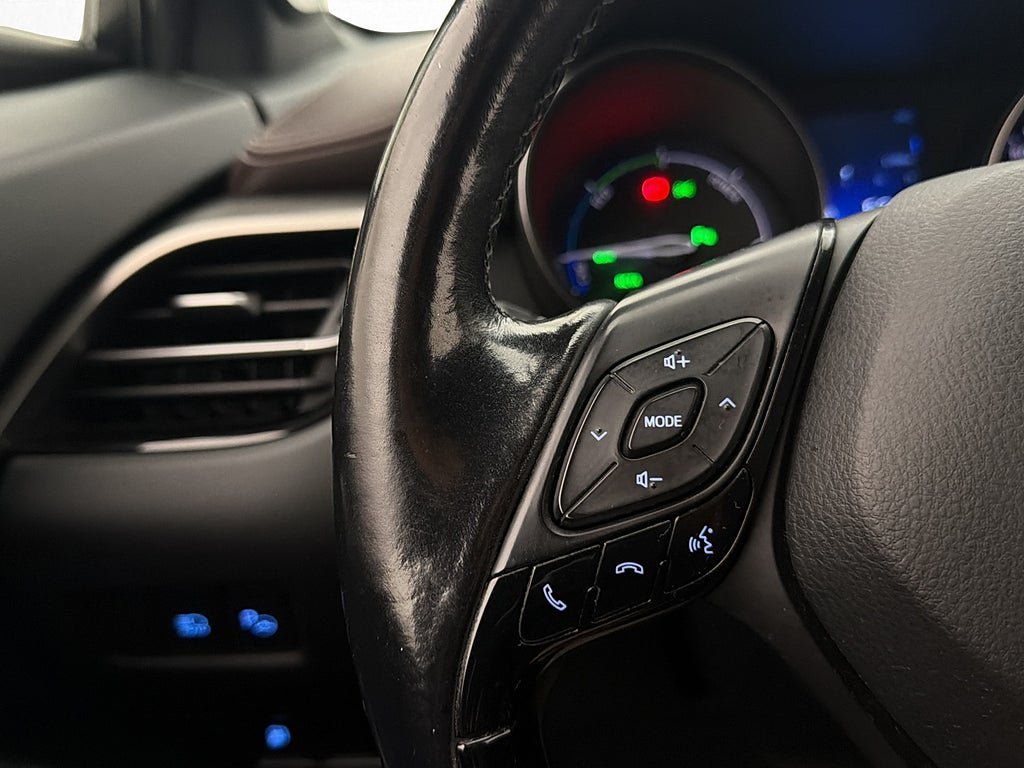 Vehicle Image 18