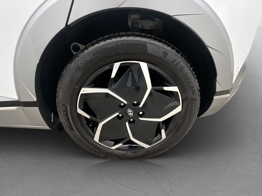 Vehicle Image 37