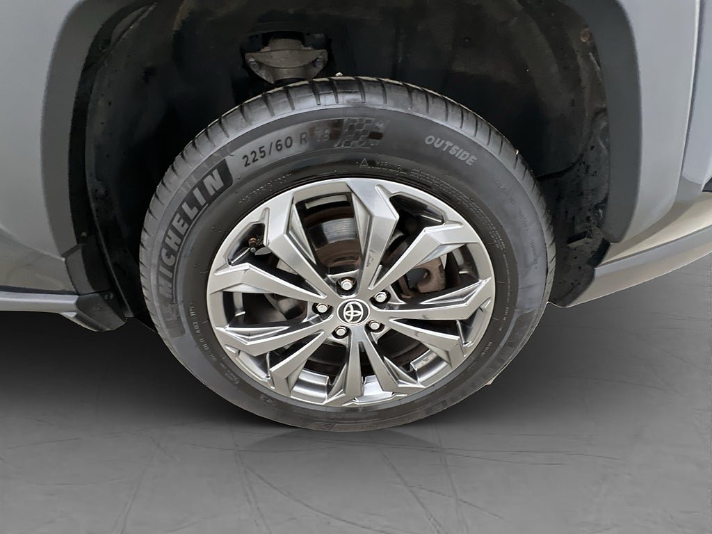 Vehicle Image 33