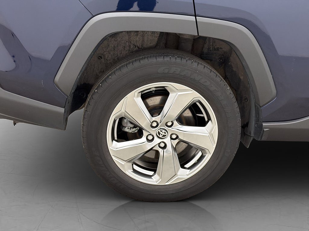 Vehicle Image 30