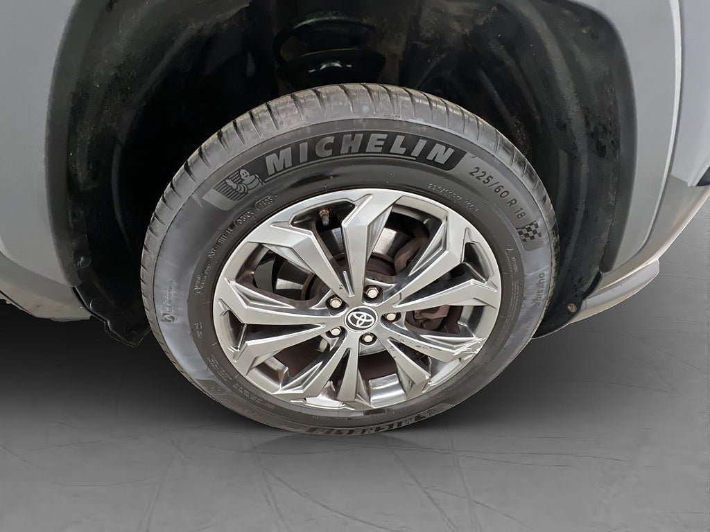 Vehicle Image 35