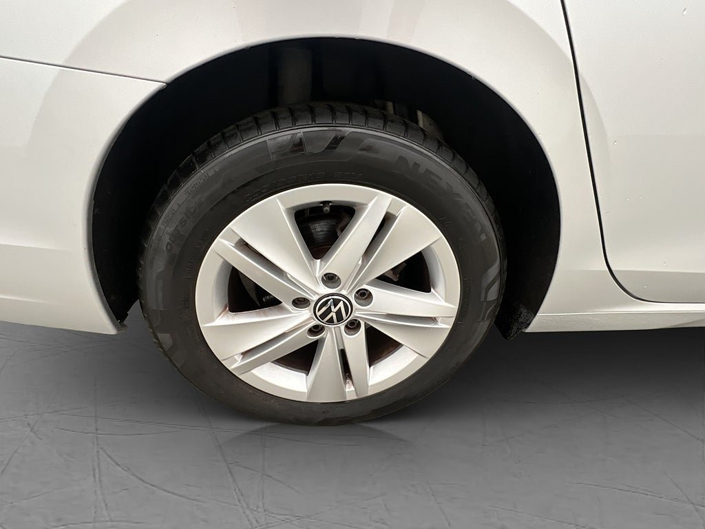 Vehicle Image 31