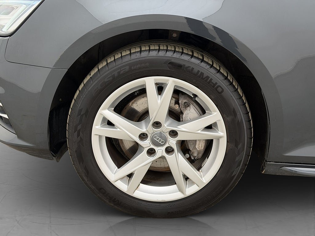 Vehicle Image 36