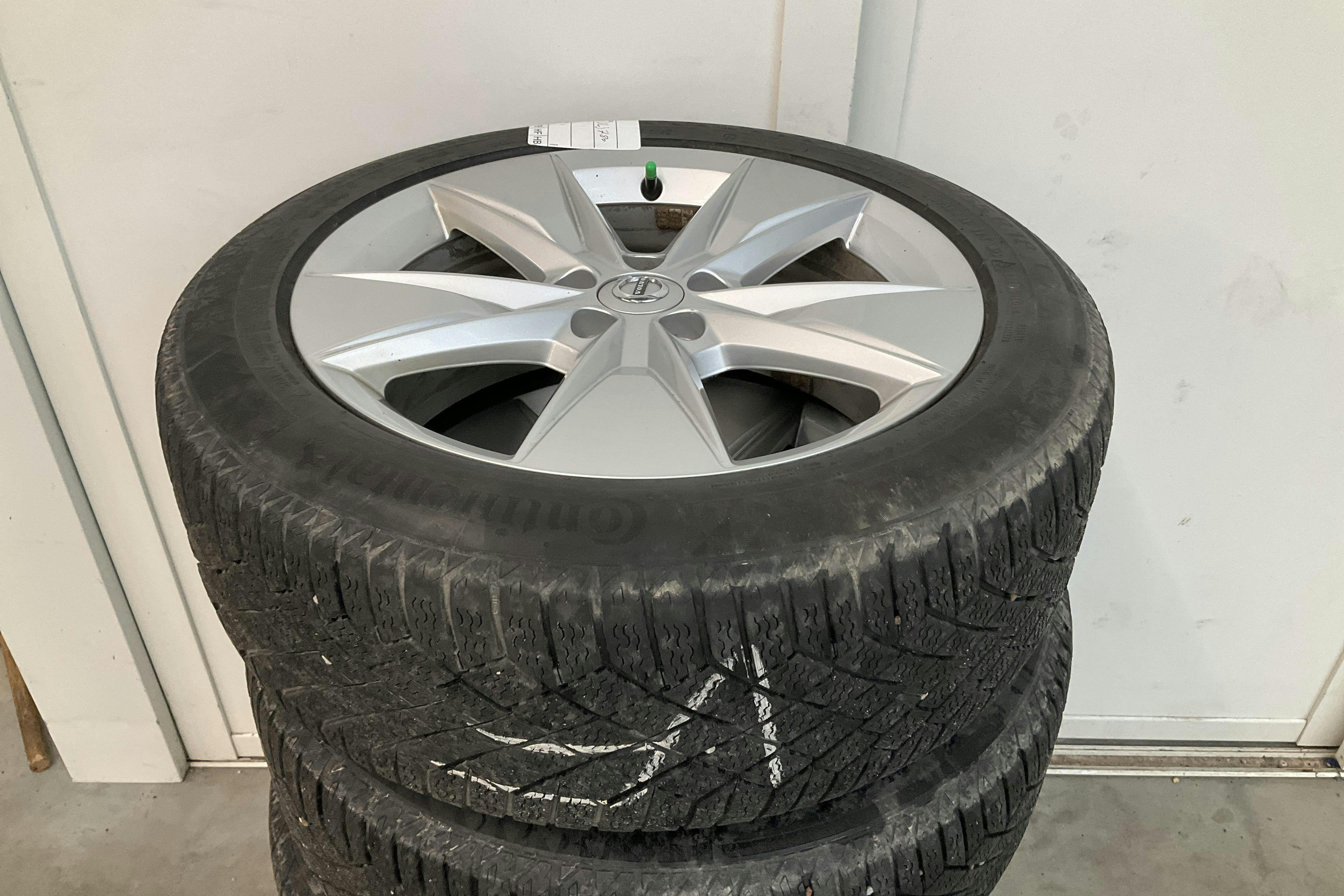 Vehicle Image 16