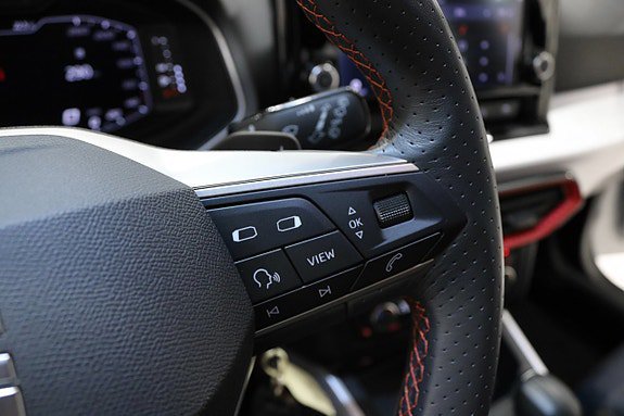 Vehicle Image 24