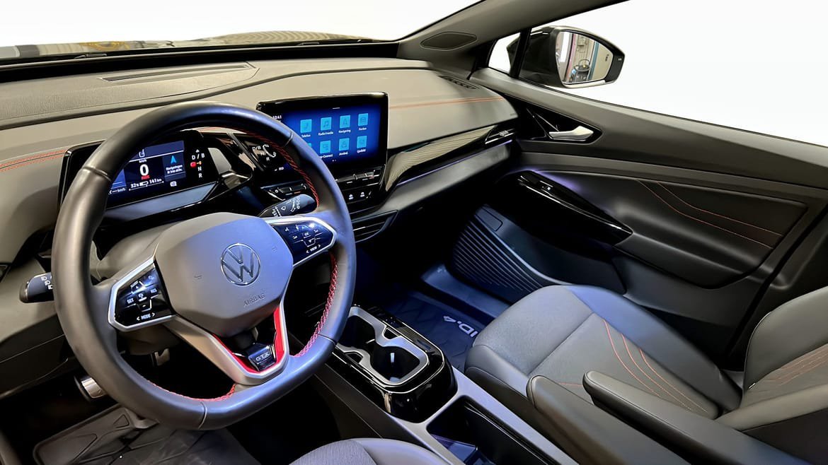 Vehicle Image 7