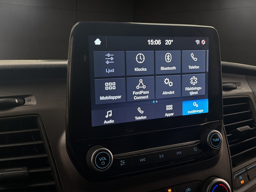 Vehicle Image 21