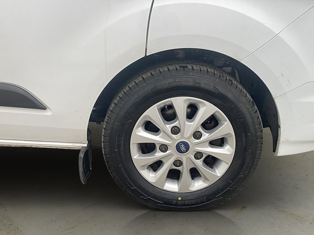 Vehicle Image 31