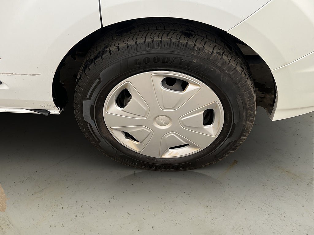 Vehicle Image 31