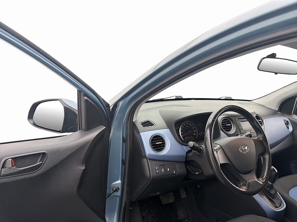 Vehicle Image 9