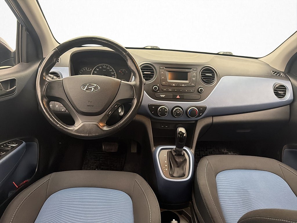 Vehicle Image 11
