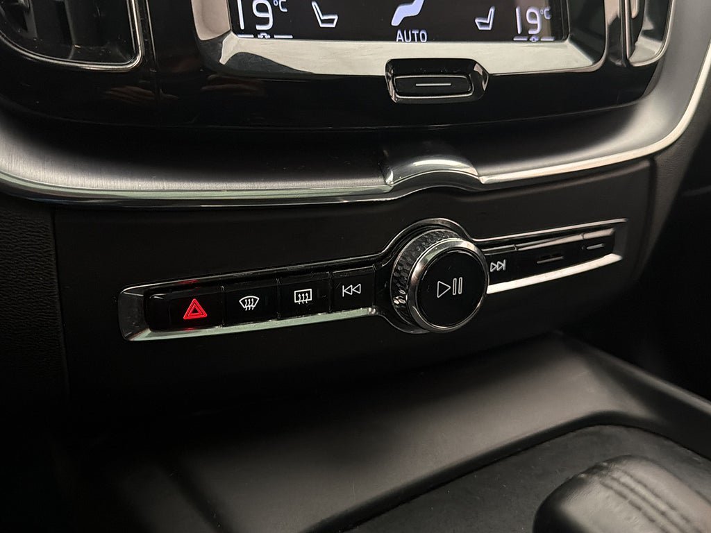 Vehicle Image 29