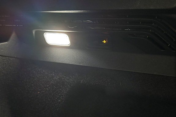 Vehicle Image 34