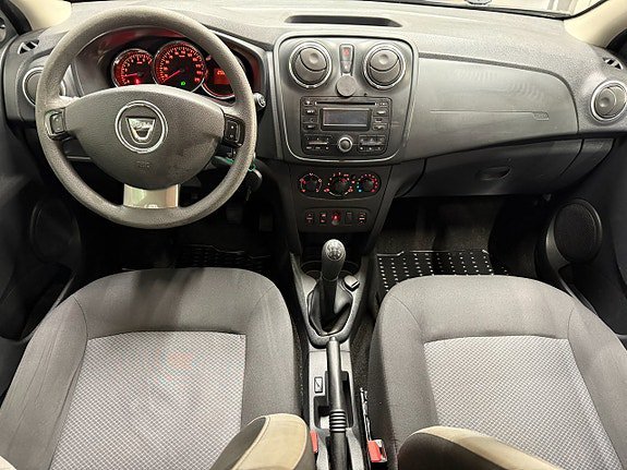 Vehicle Image 16
