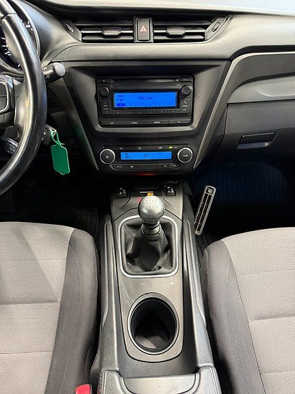 Vehicle Image 14