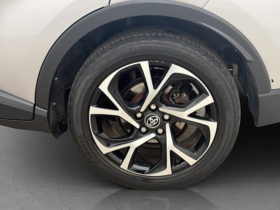 Vehicle Image 31