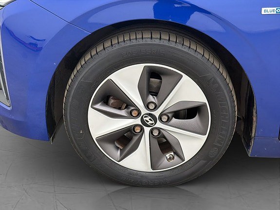 Vehicle Image 34