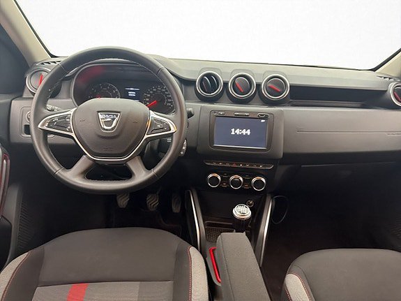 Vehicle Image 14