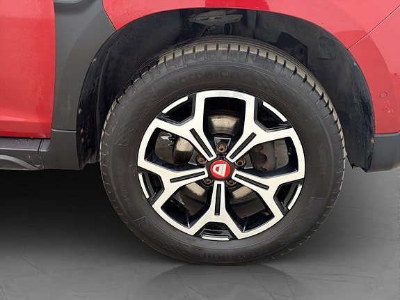 Vehicle Image 32