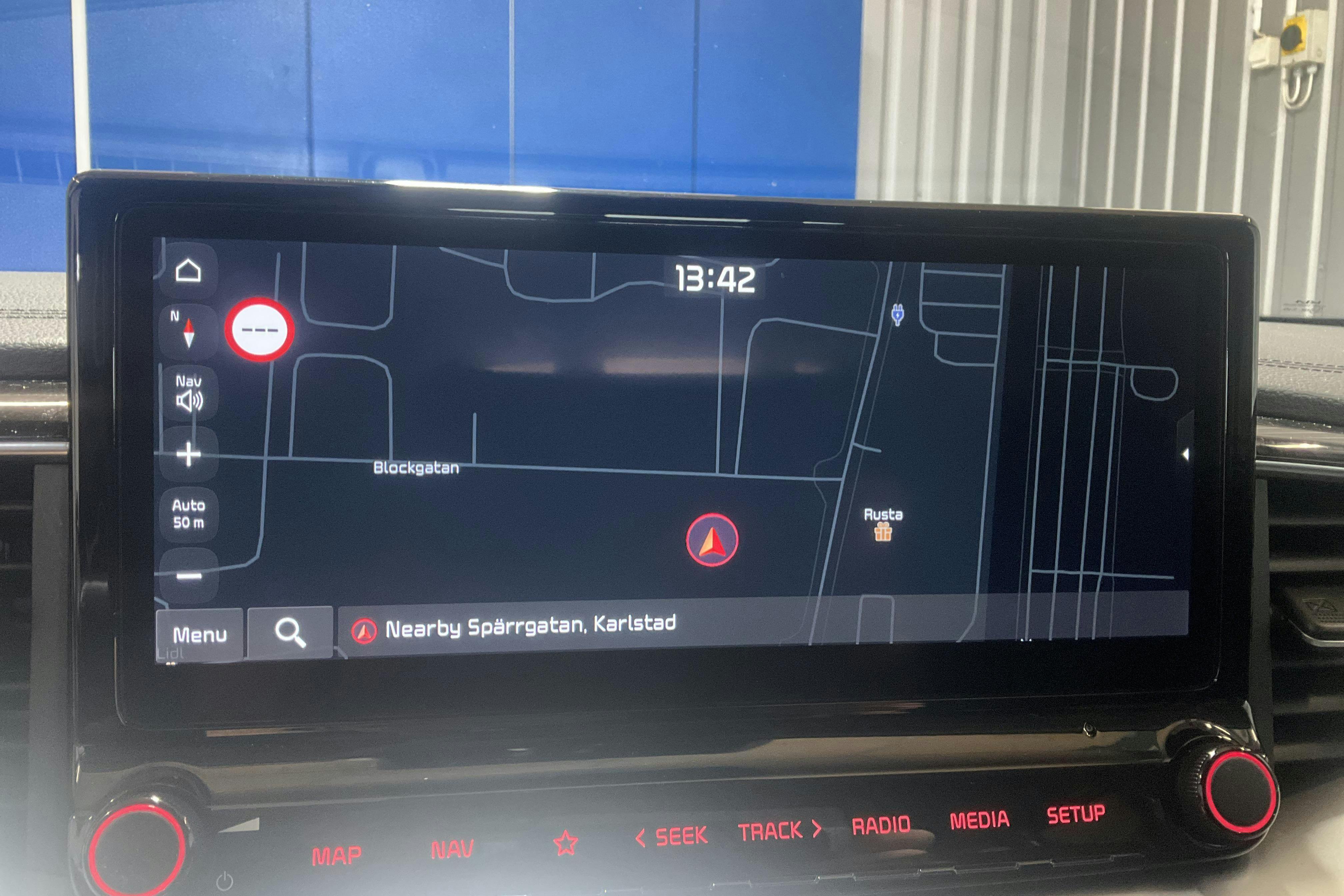 Vehicle Image 16