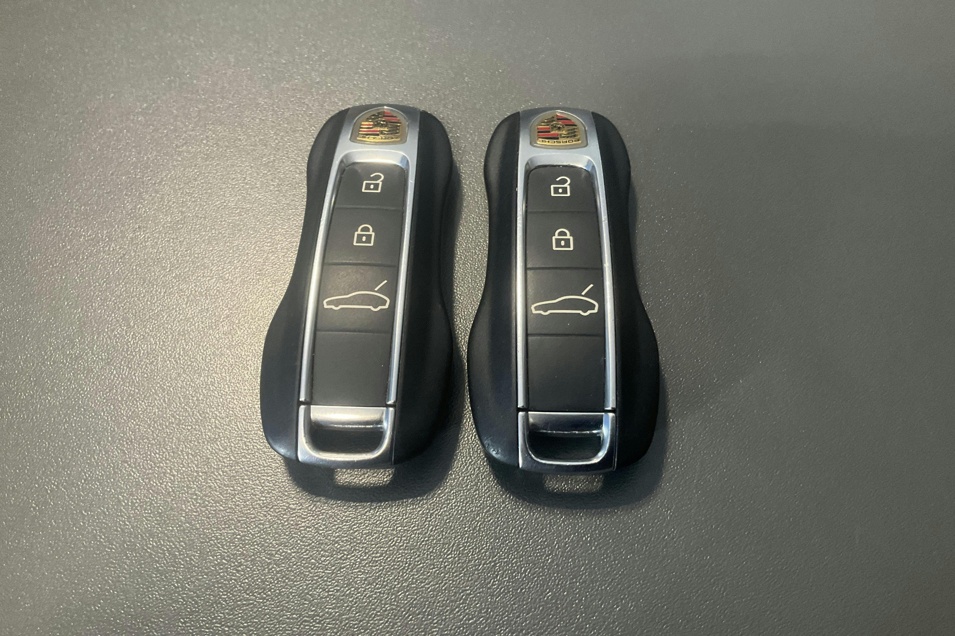 Vehicle Image 24