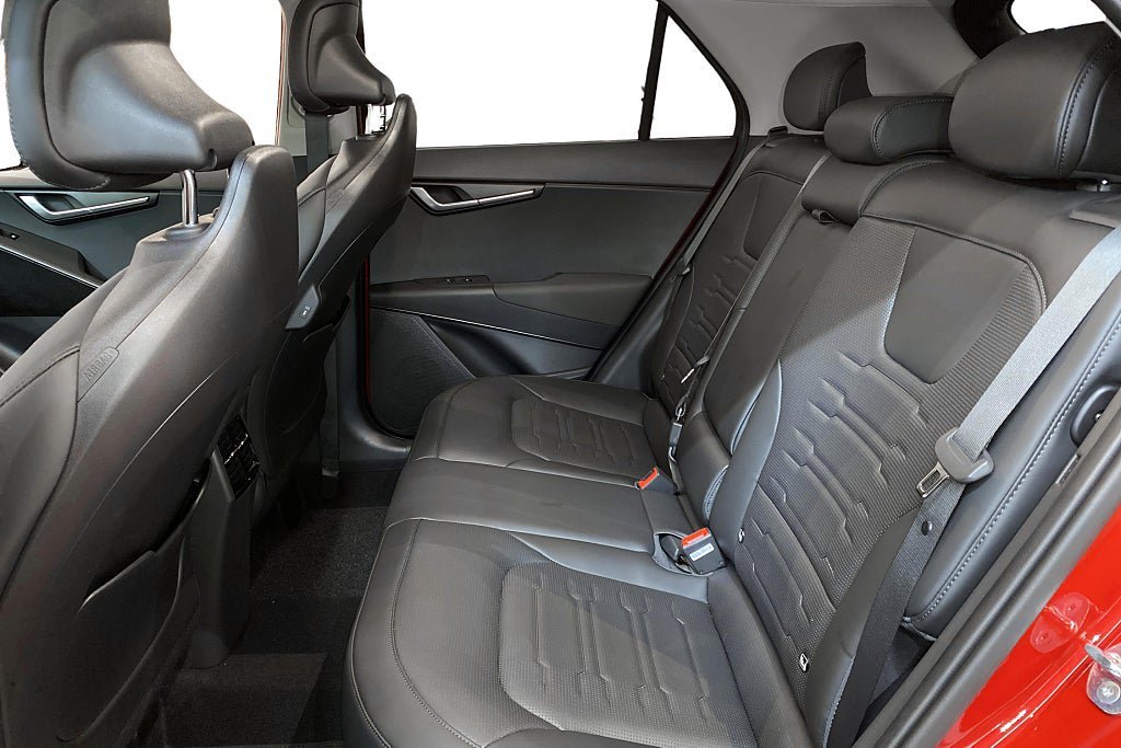 Vehicle Image 15