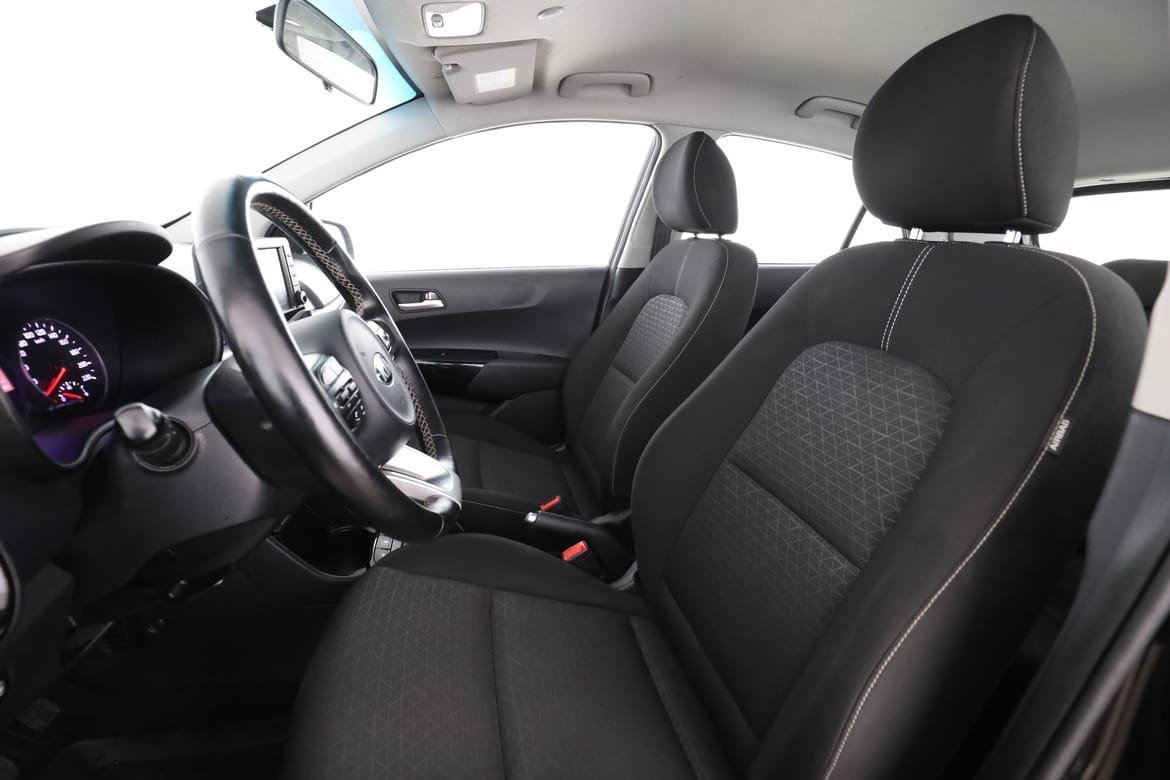 Vehicle Image 11