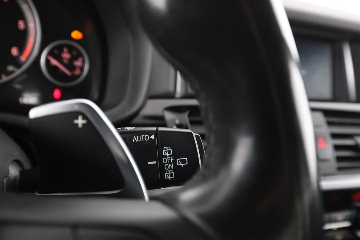 Vehicle Image 33