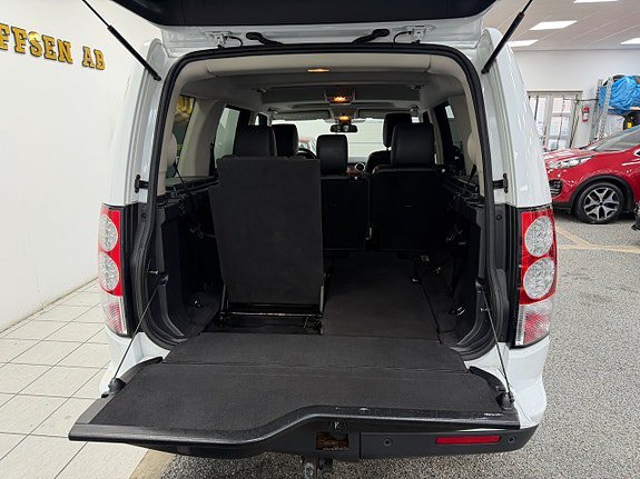 Vehicle Image 21