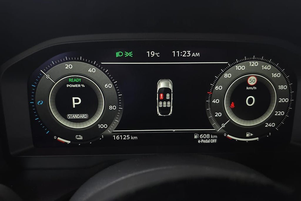 Vehicle Image 16