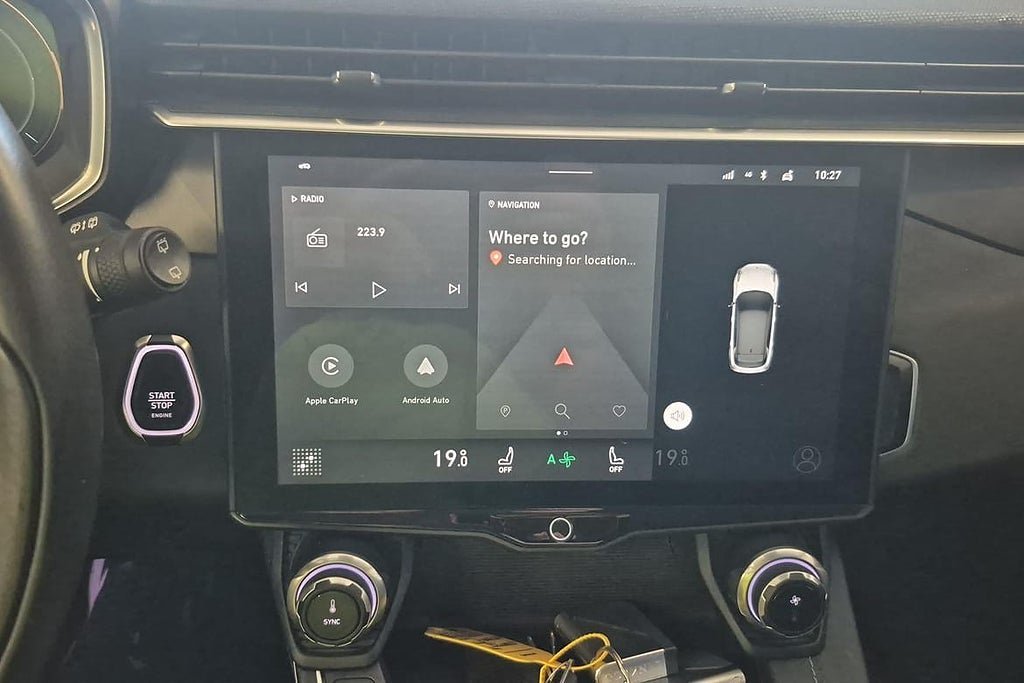 Vehicle Image 30