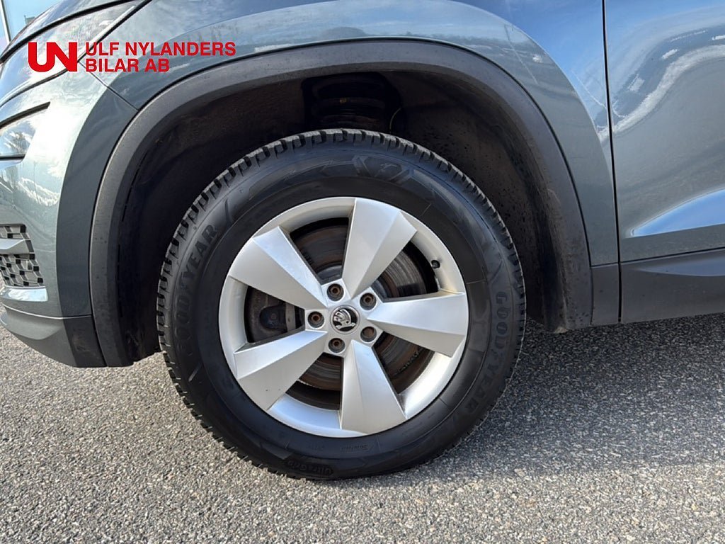 Vehicle Image 15