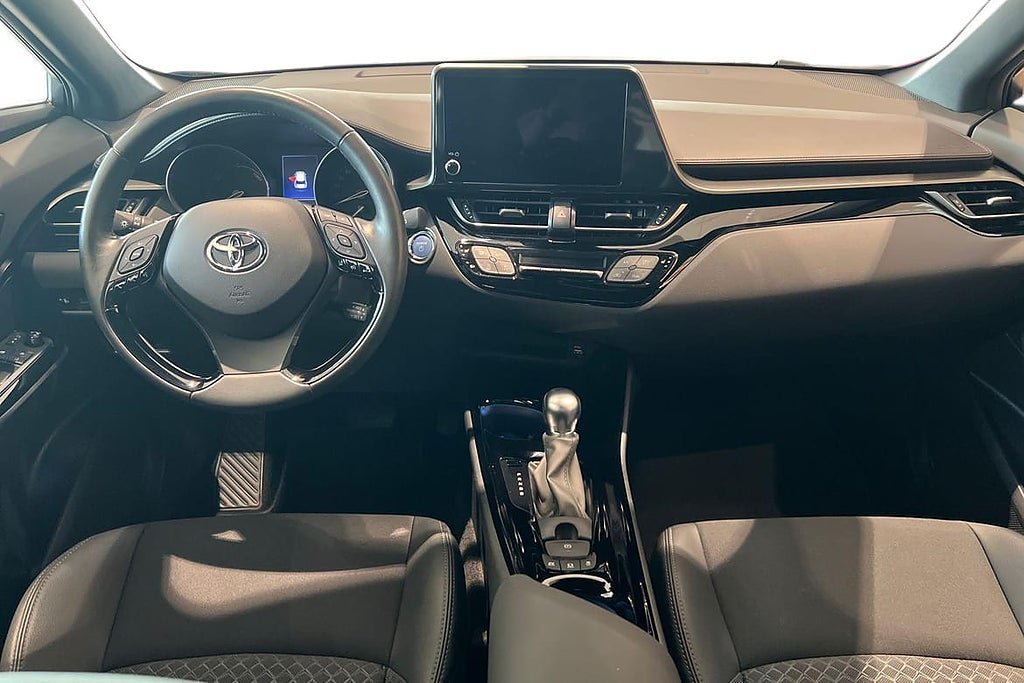 Vehicle Image 10