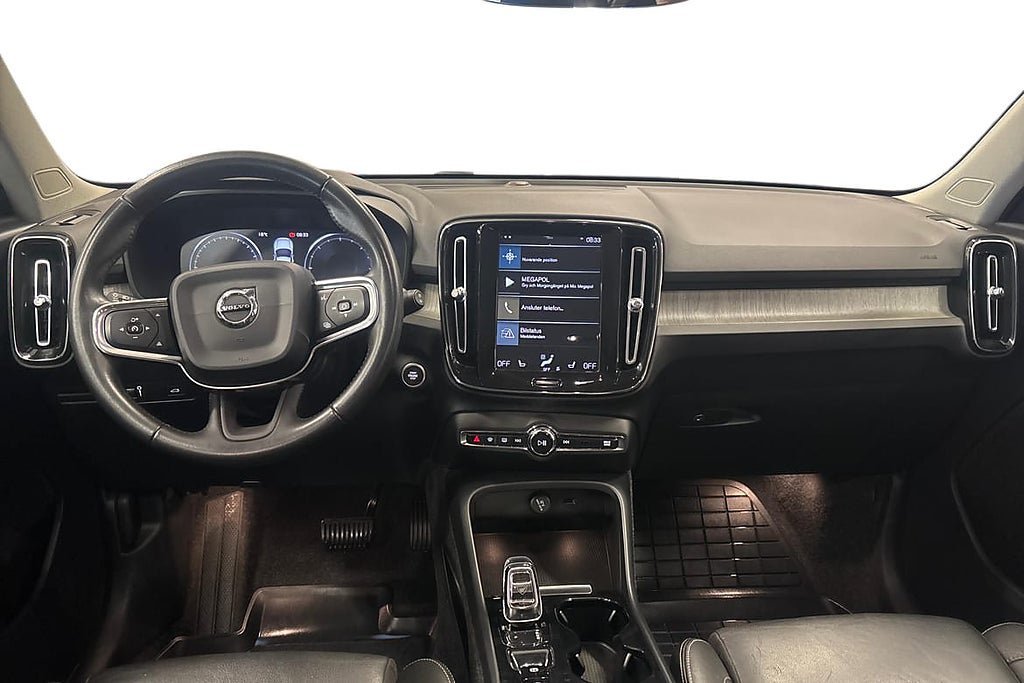 Vehicle Image 9